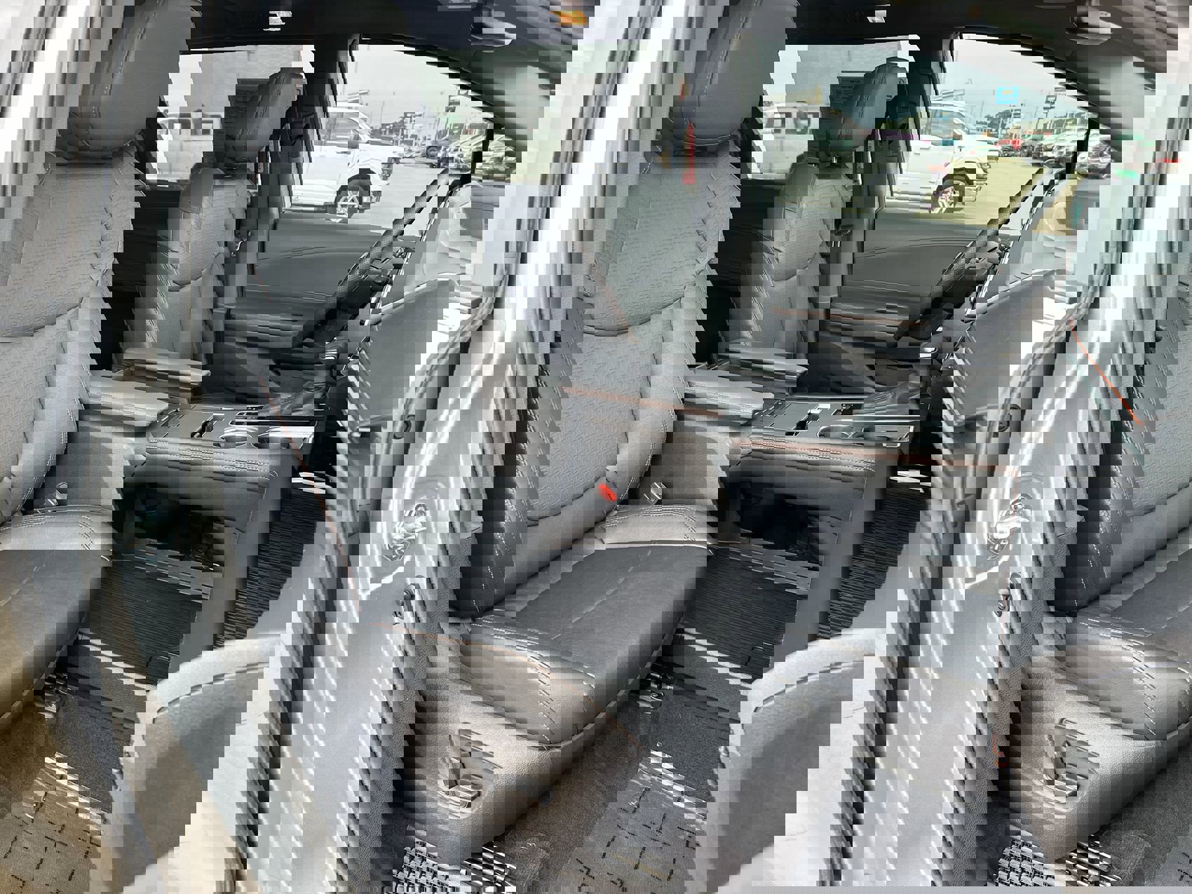 Used 2024 Toyota Sienna XSE w/ XSE Plus Package image 27