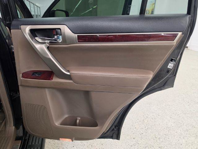 Used 2016 Lexus GX 460 w/ Premium Package AWD/4WD image 38