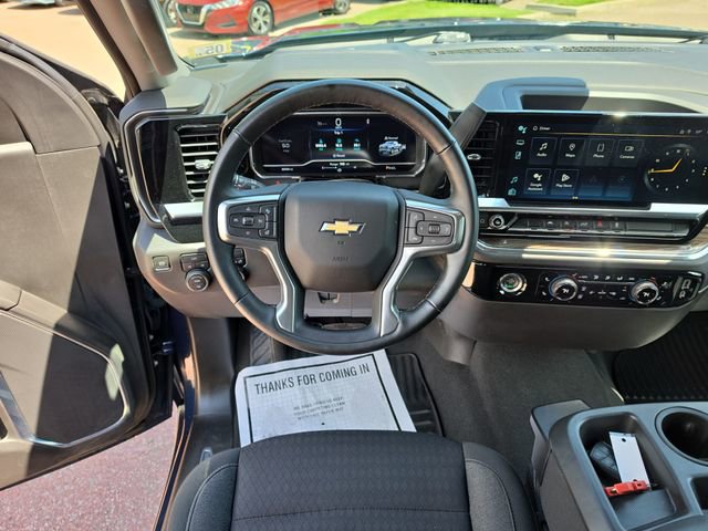 Used 2023 Chevrolet Silverado 1500 LT AWD/4WD image 13