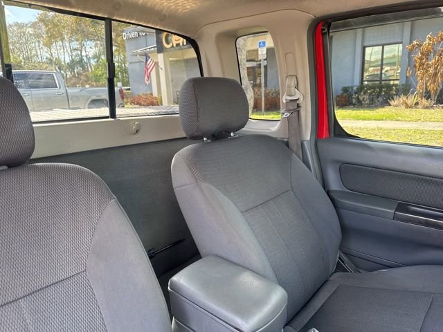 Used 2004 Nissan Frontier XE w/ (VTP) Value Truck Pkg image 12