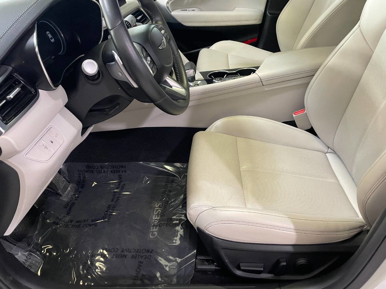 Used 2024 Genesis G70 2.5T image 15