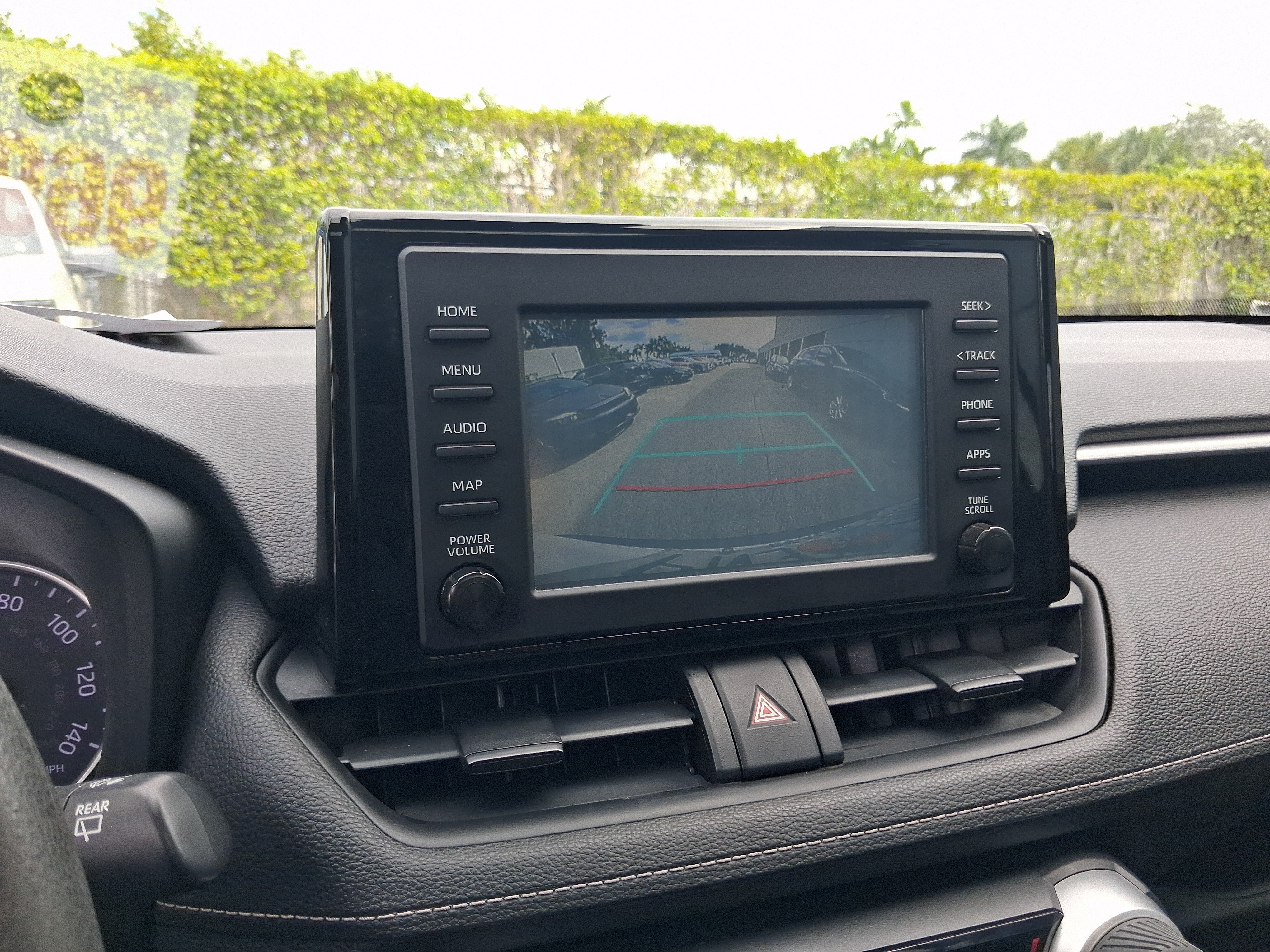 Used 2019 Toyota RAV4 XLE w/ Convenience Package FWD image 16