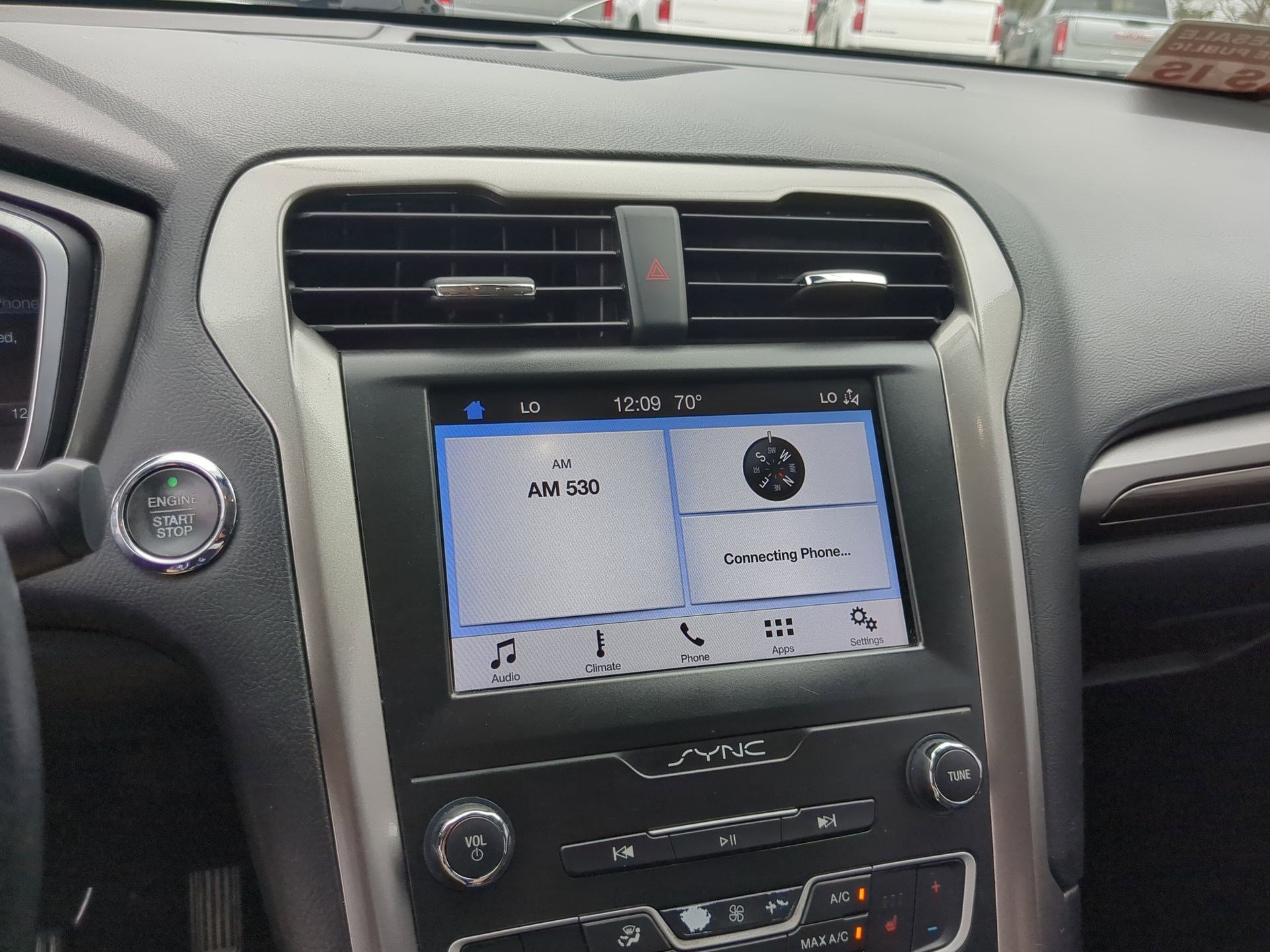 Used 2019 Ford Fusion SEL FWD image 14