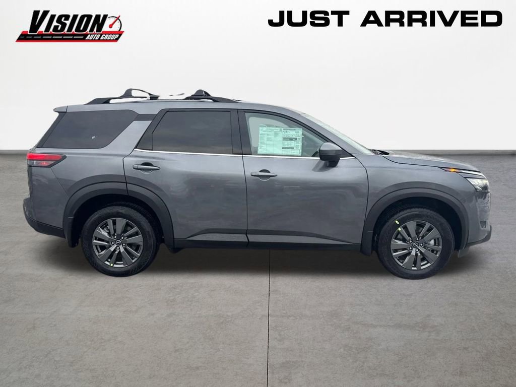 New 2025 Nissan Pathfinder SV w/ SV Premium Package image 4