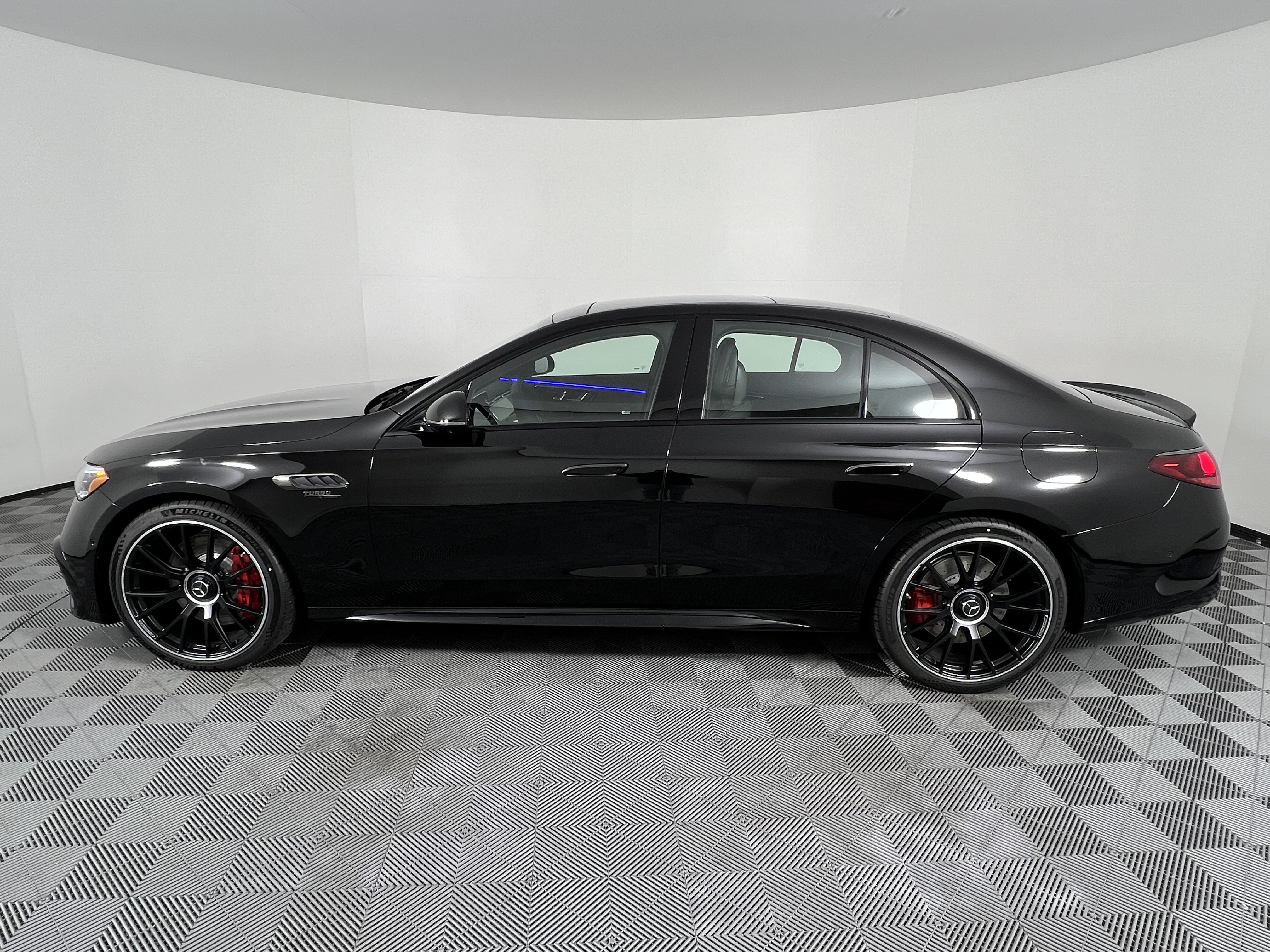 New 2026 Mercedes-Benz E 53 AMG e 4MATIC Sedan image 9