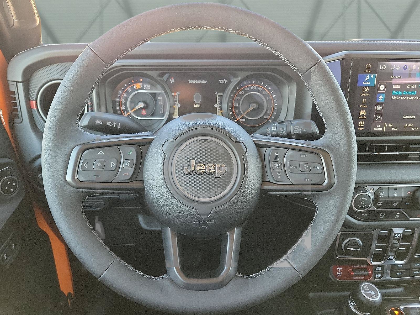 New 2025 Jeep Wrangler Unlimited Rubicon w/ Convenience Group AWD/4WD image 12