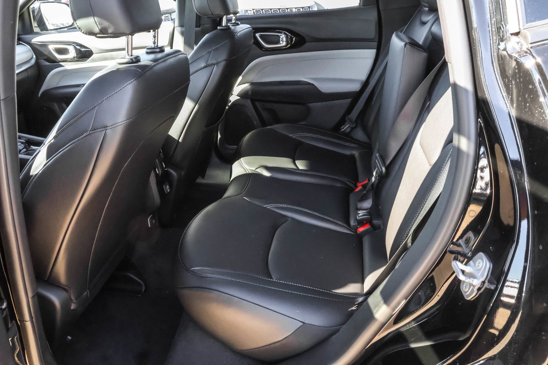 New 2026 Jeep Compass Limited image 13