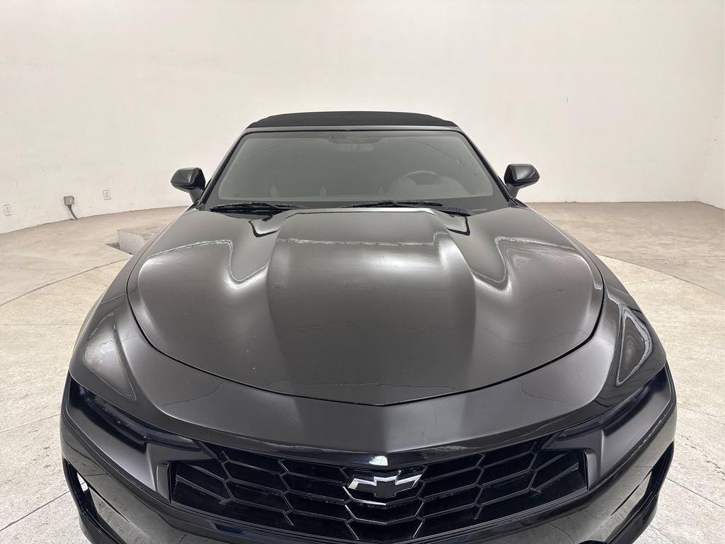 Used 2021 Chevrolet Camaro LT RWD image 9