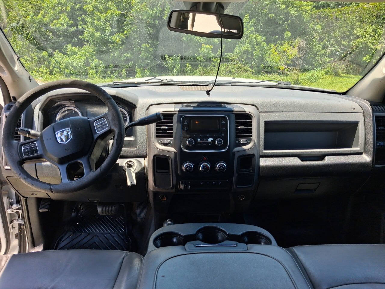 Used 2017 RAM 2500 Tradesman w/ Chrome Appearance Group AWD/4WD image 14