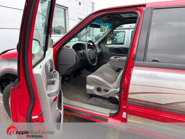 Used 2002 Ford F150 XLT AWD/4WD image 8