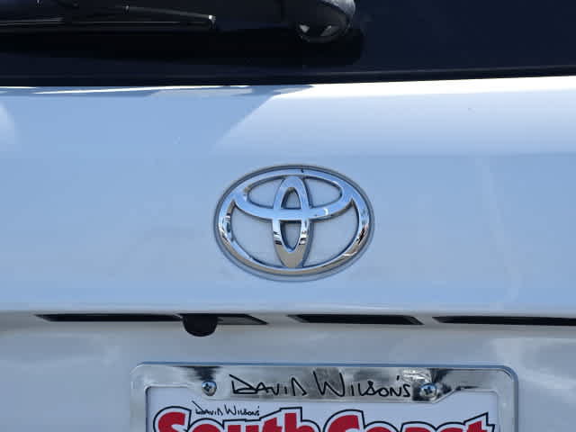 Used 2022 Toyota Highlander XLE FWD image 9