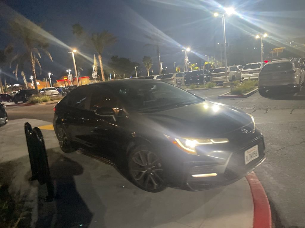 Used 2020 Toyota Corolla SE w/ Carpet Mat Package (TMS) image 6
