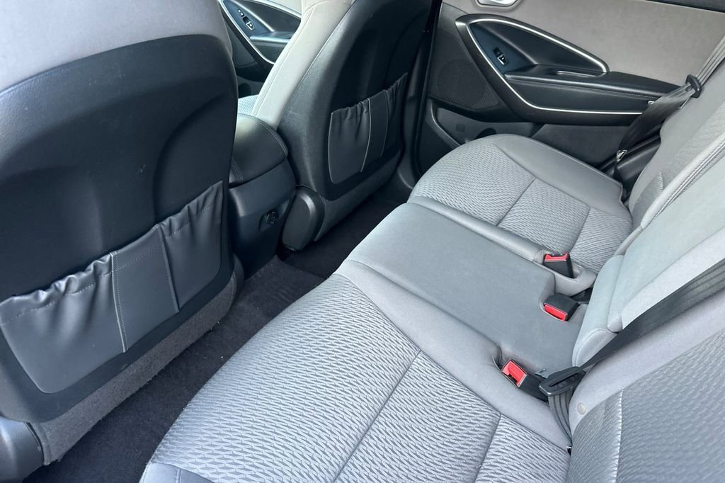 Used 2017 Hyundai Santa Fe Sport image 9