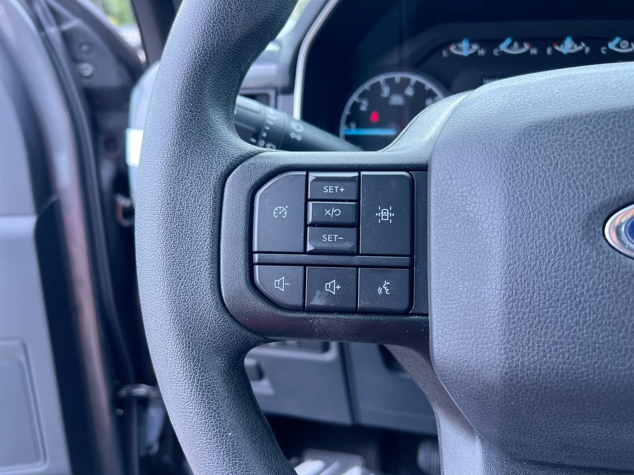 Used 2022 Ford F150 XL w/ STX Appearance Package RWD image 16