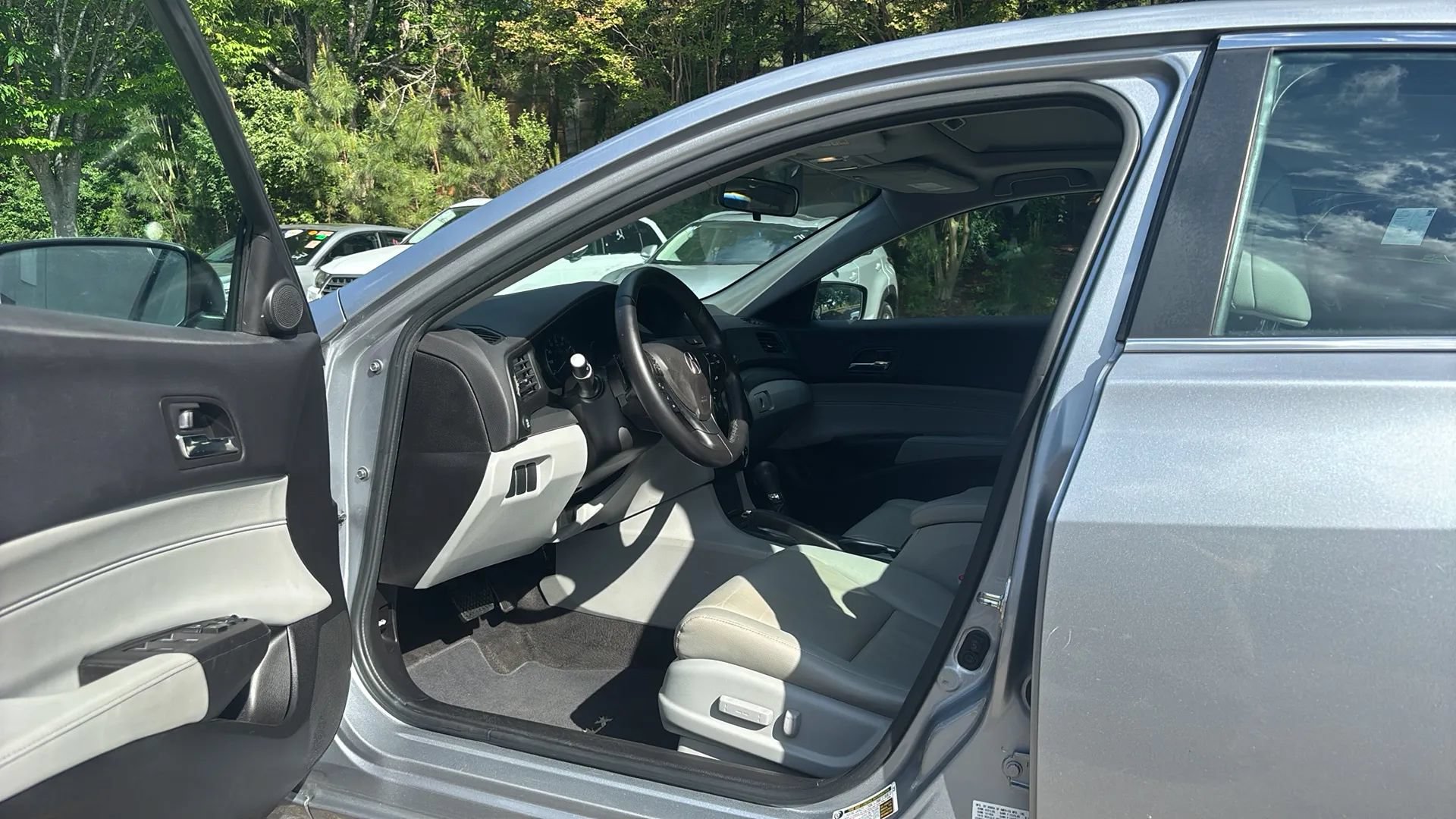 Used 2017 Acura ILX FWD image 16