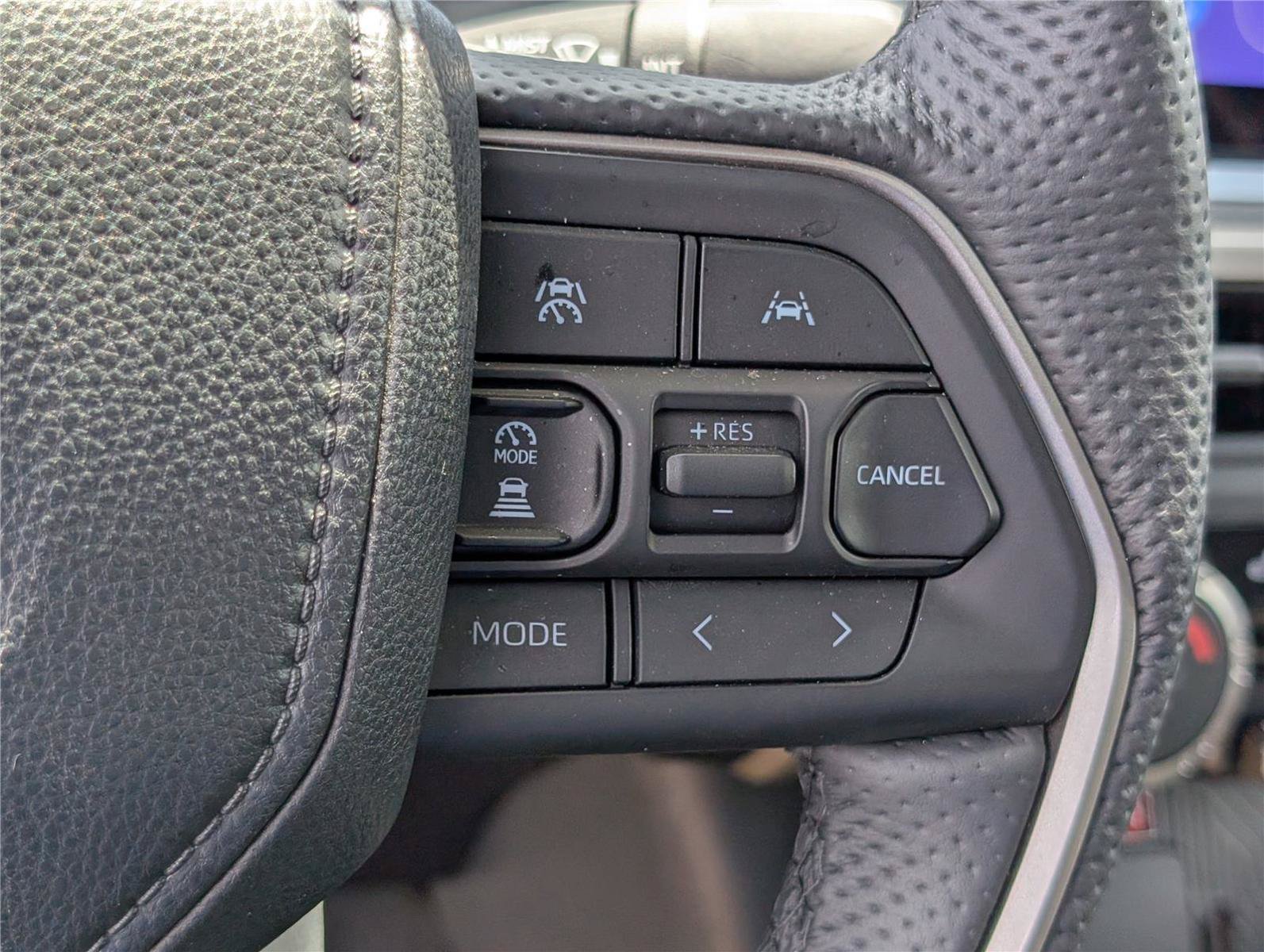Used 2025 Toyota Tacoma TRD Sport w/ TRD Sport Upgrade Package AWD/4WD image 23