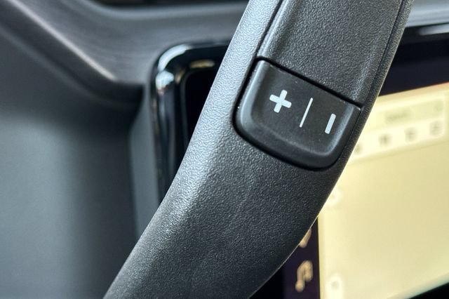 Used 2025 GMC Sierra 2500 AT4 w/ AT4 Premium Plus Package AWD/4WD image 39