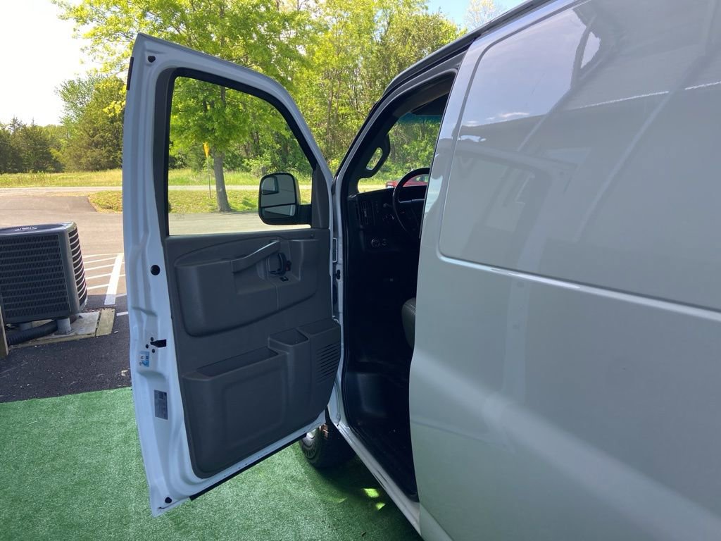 Used 2021 Chevrolet Express 2500 w/ Driver Convenience Package RWD image 24