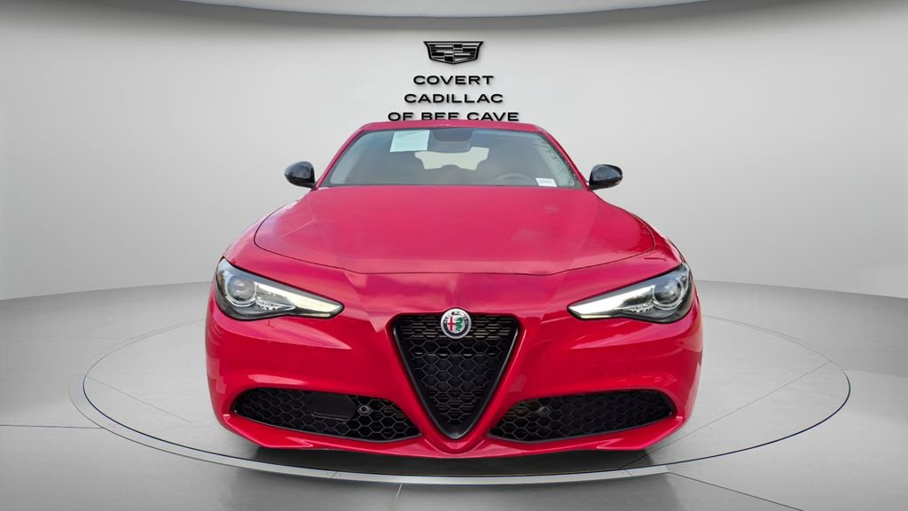 Used 2019 Alfa Romeo Giulia w/ Nero Edizione image 2
