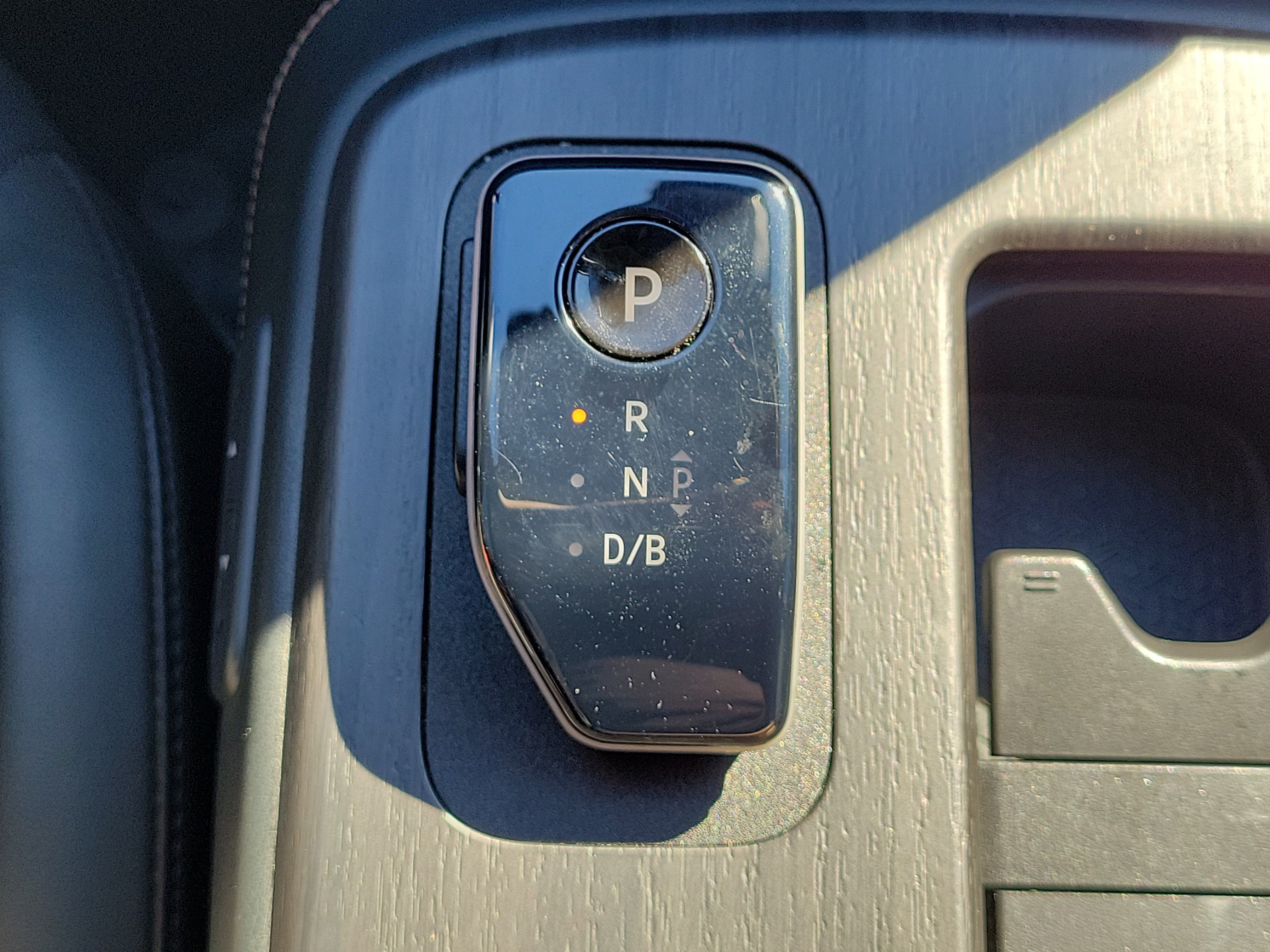 Certified 2025 Nissan Ariya AWD image 27