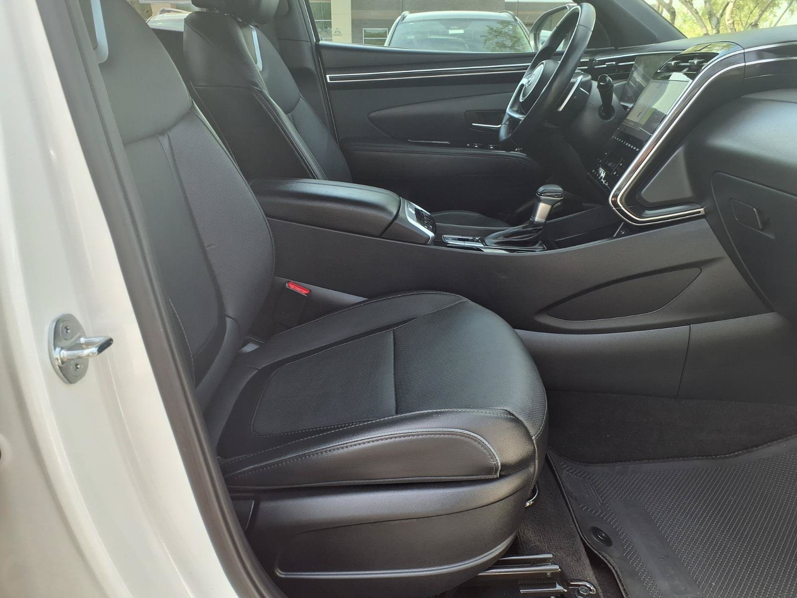 Certified 2024 Hyundai Santa Cruz Limited AWD/4WD image 11