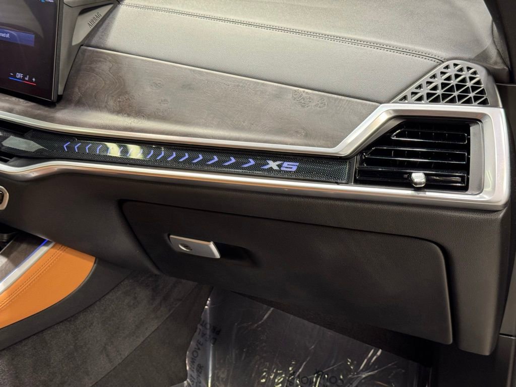 Certified 2024 BMW X5 xDrive40i w/ Premium Package image 26