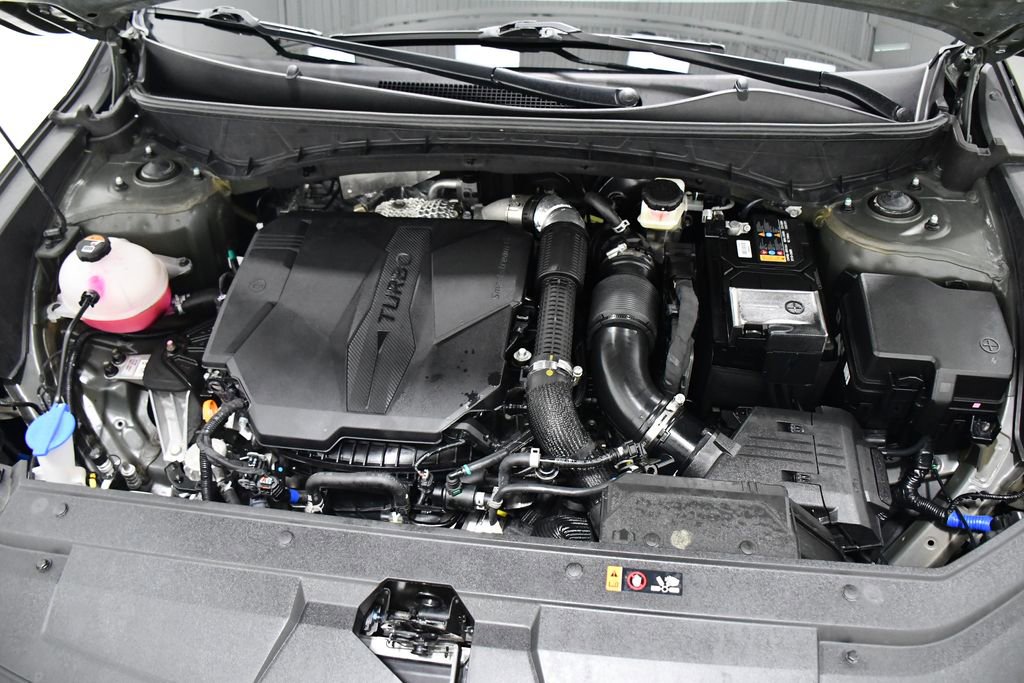 Used 2025 Hyundai Santa Cruz Limited image 6