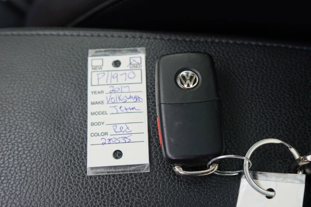 Used 2017 Volkswagen Jetta SE FWD image 35