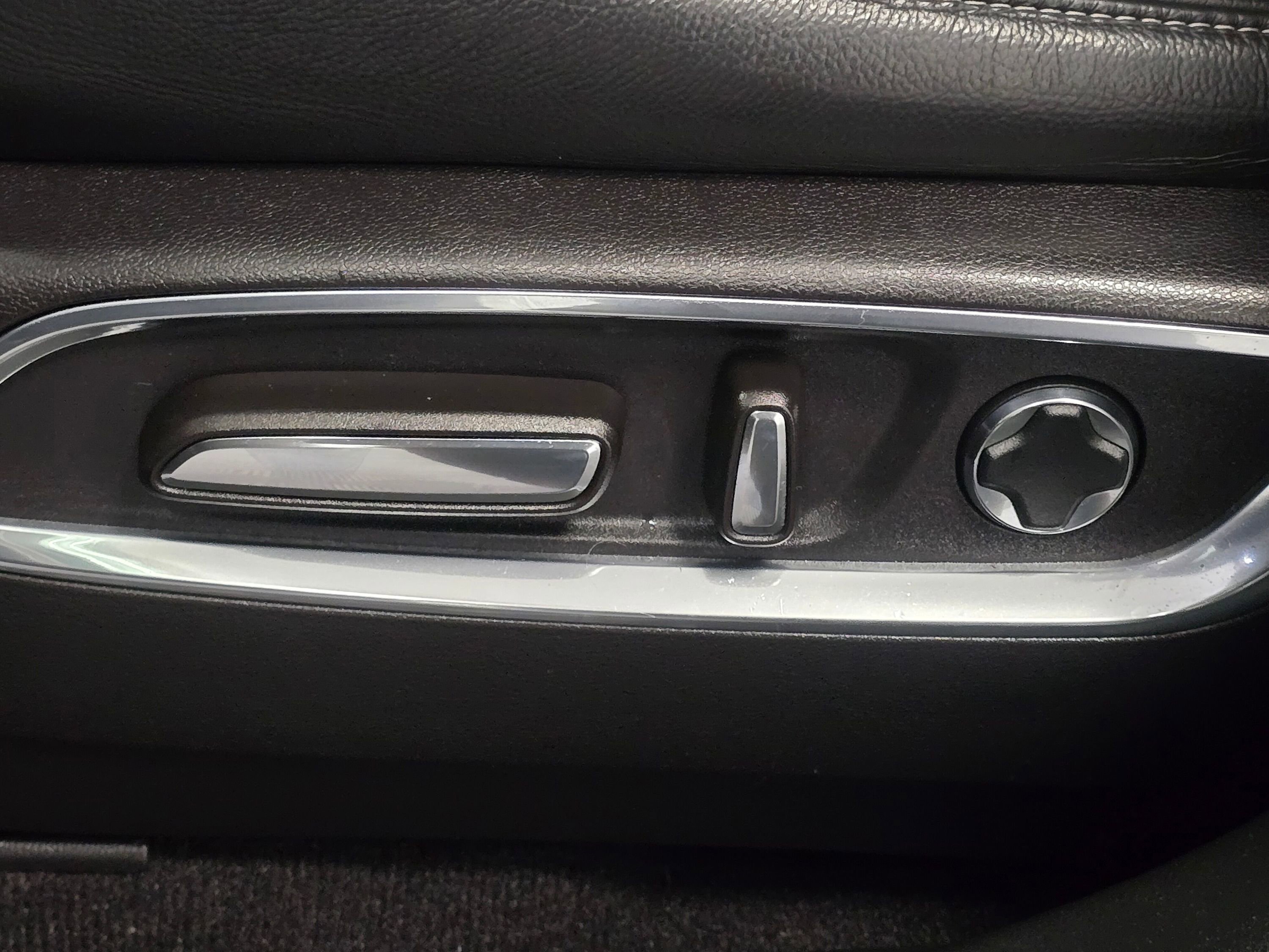 Used 2019 Acura MDX SH-AWD w/ Technology Package image 35