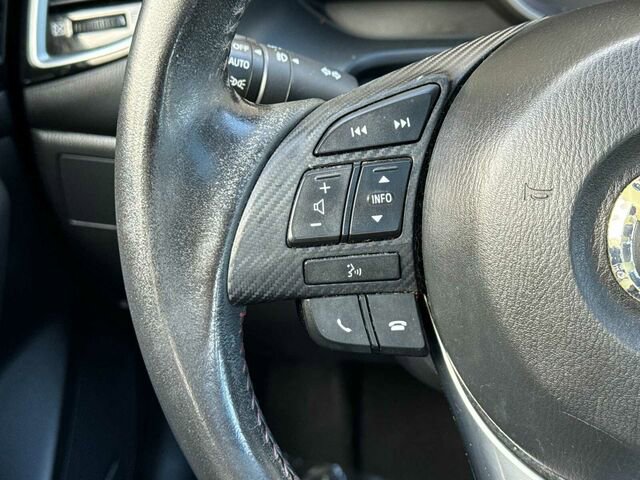 Used 2016 MAZDA MAZDA3 i Touring w/ Popular Equipment Package FWD image 28