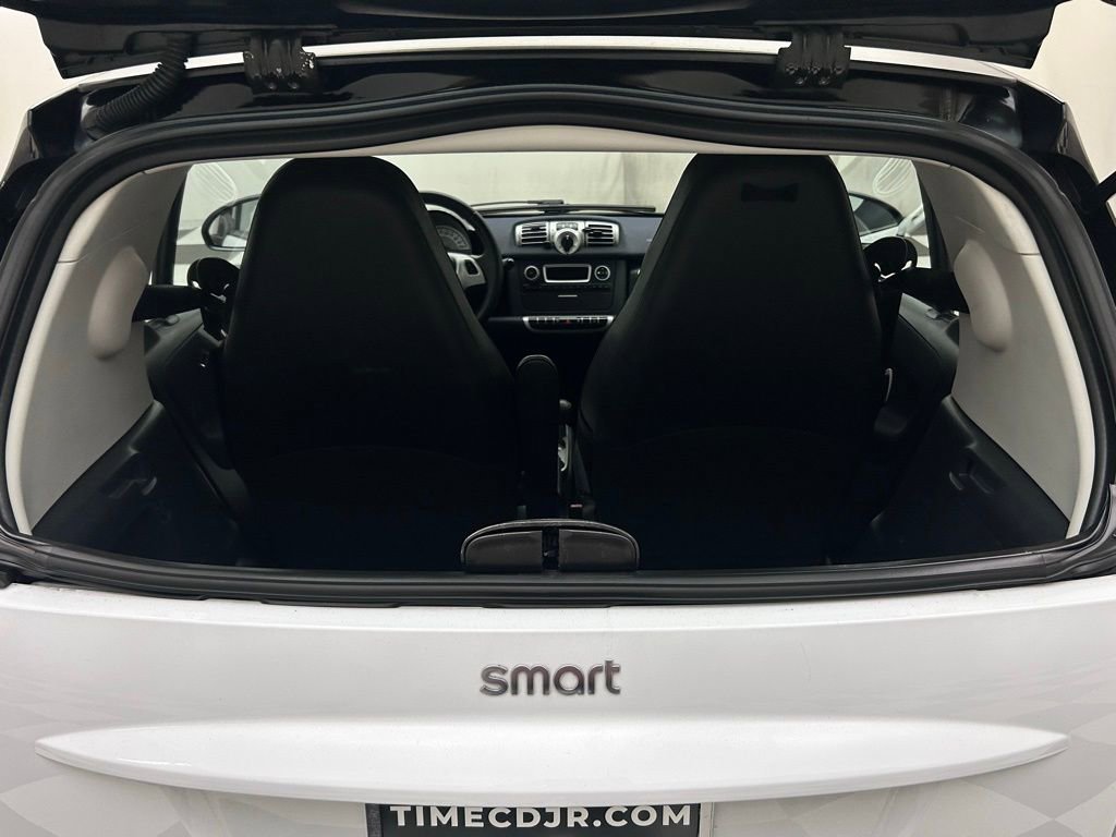 Used 2013 smart fortwo Coupe image 9
