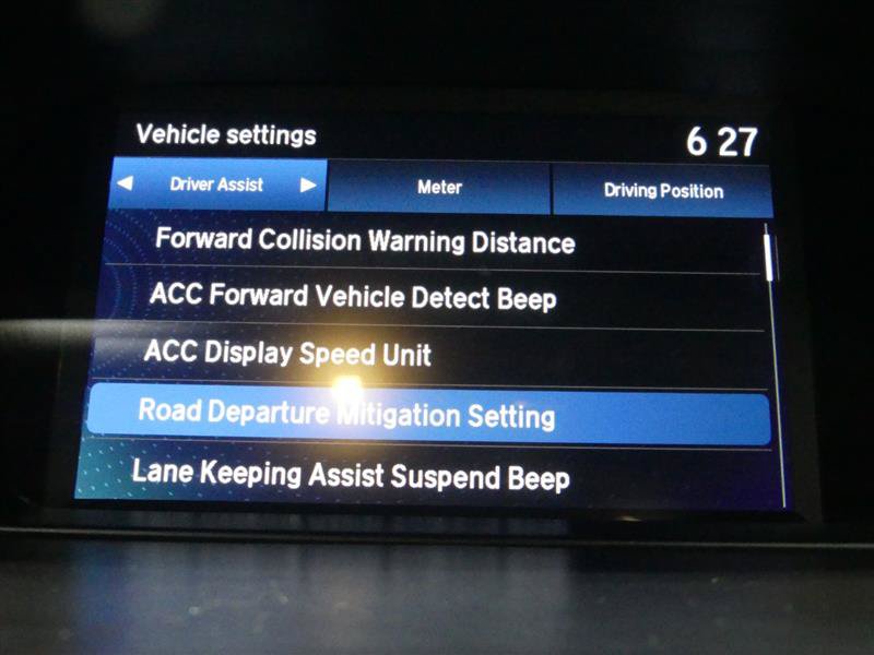 Used 2018 Acura TLX w/ Technology Package FWD image 40