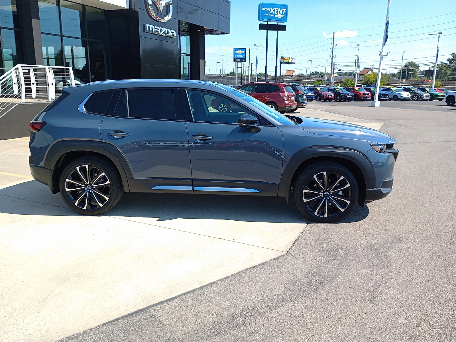 New 2025 MAZDA CX-50 AWD 2.5 S w/ Accent Package image 2