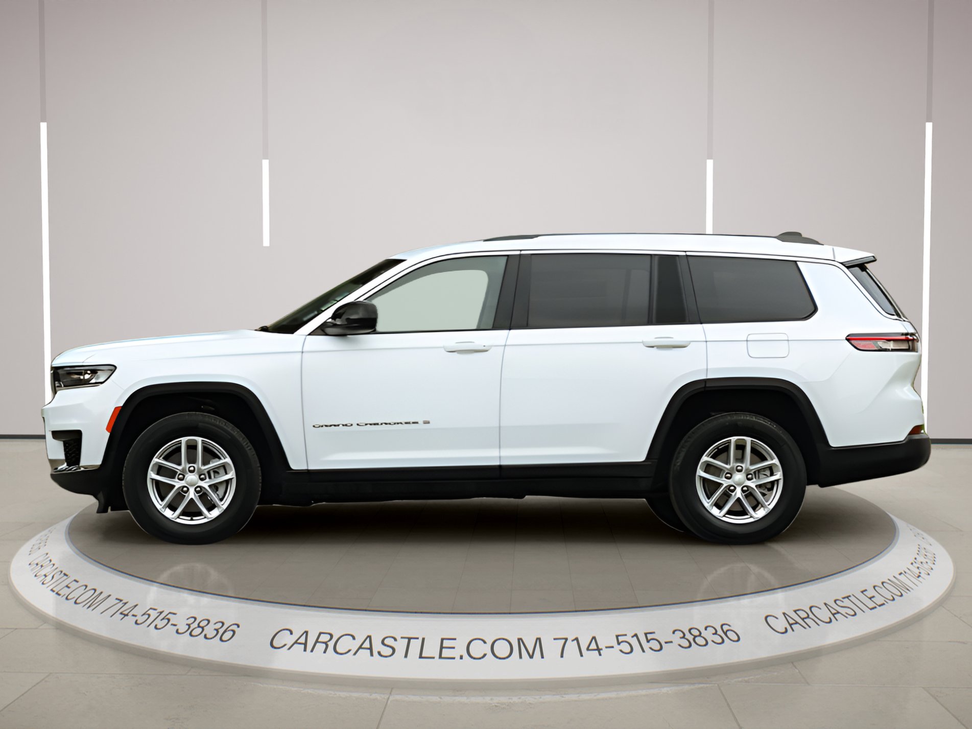 Used 2023 Jeep Grand Cherokee L Laredo AWD/4WD image 7