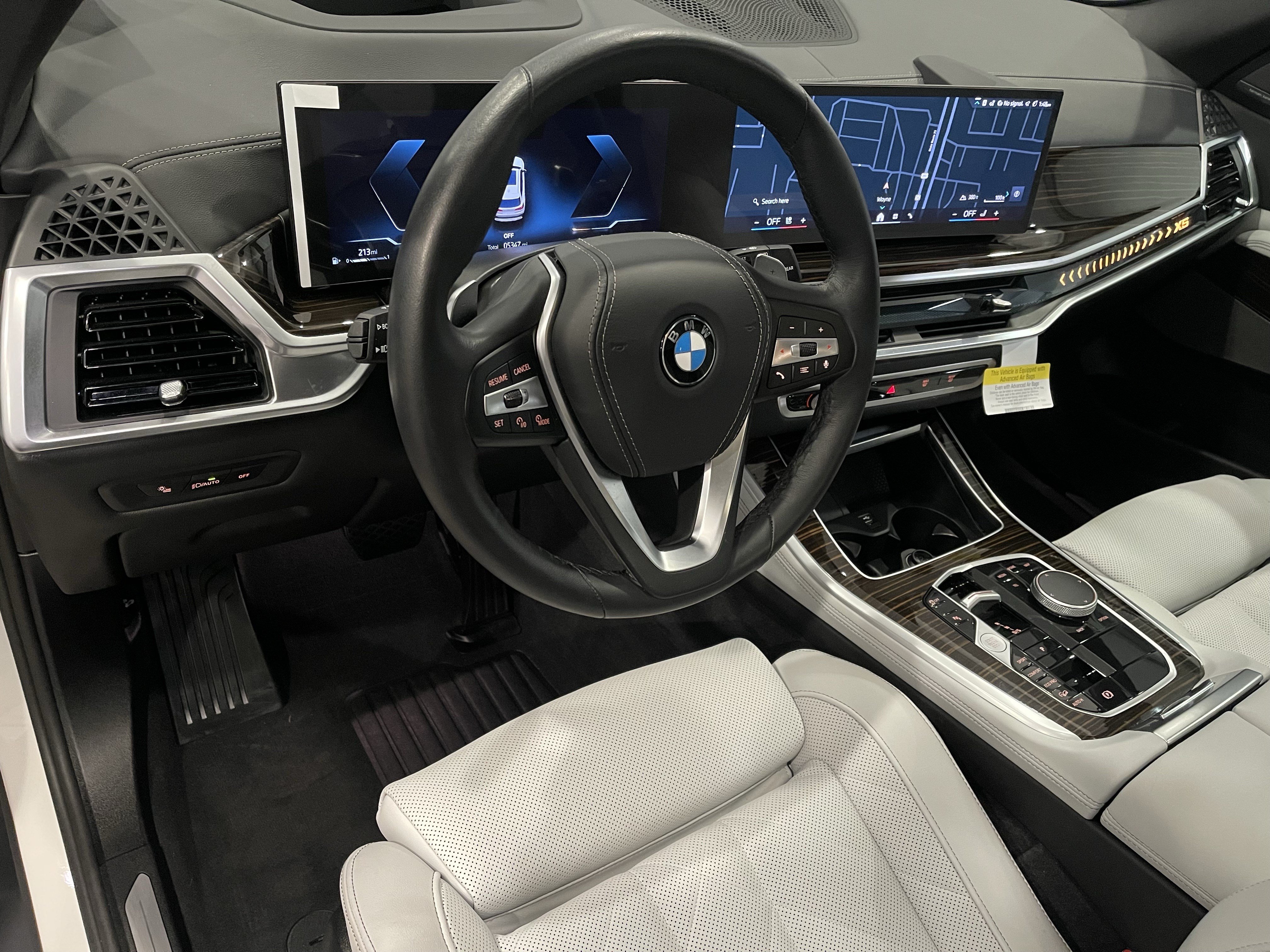 Used 2026 BMW X5 xDrive40i w/ Premium Package AWD/4WD image 14