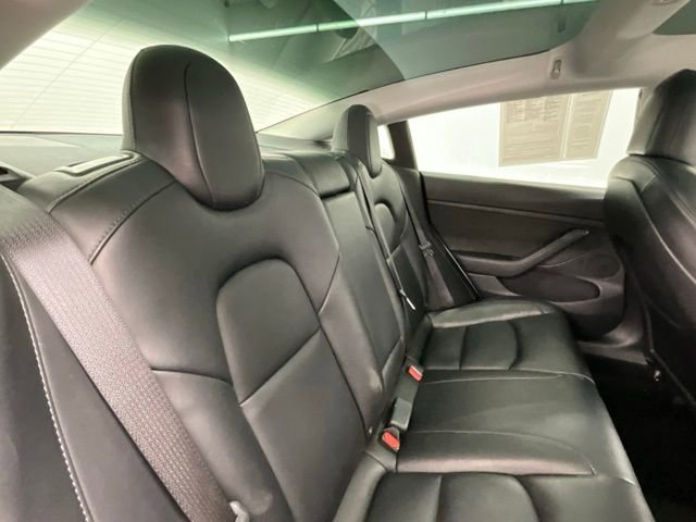 Used 2021 Tesla Model 3 Standard Range Plus image 13