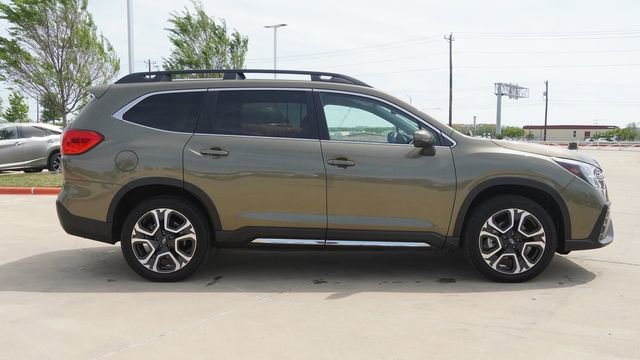 Used 2023 Subaru Ascent Limited image 10