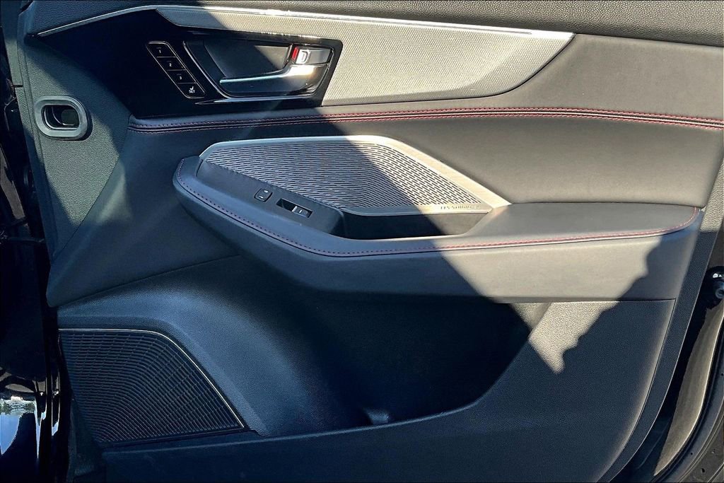 Used 2023 Acura MDX A-Spec image 24