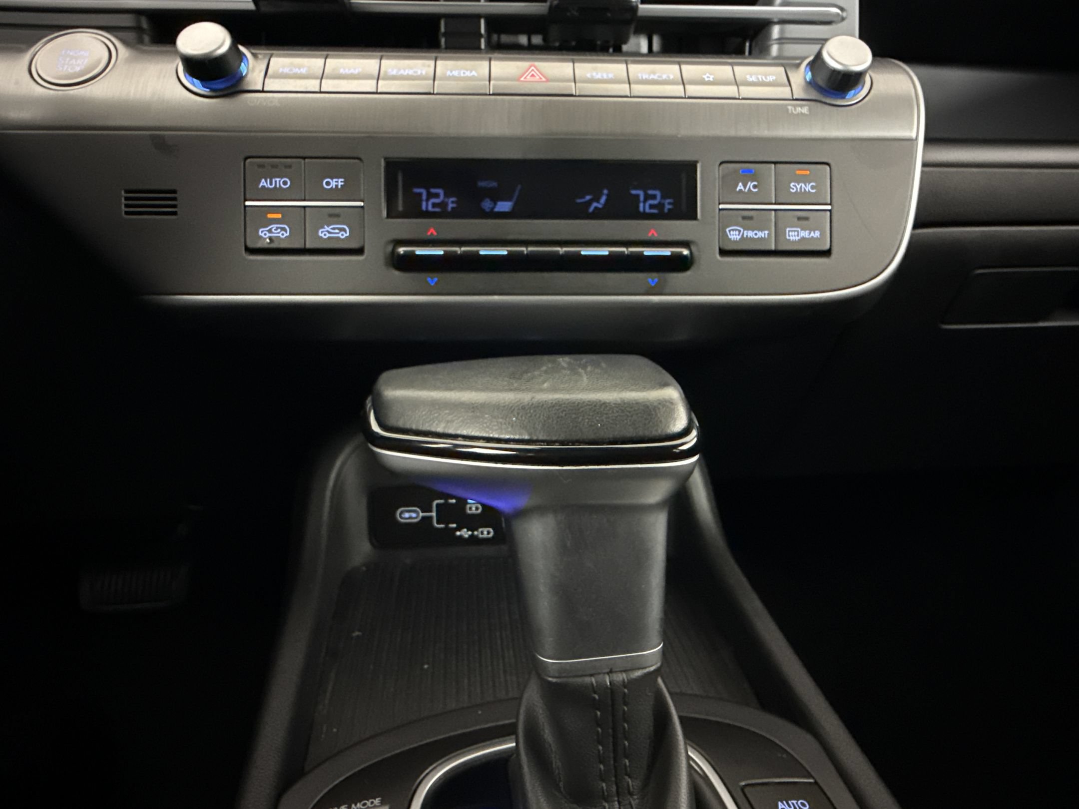 Used 2025 Hyundai Kona SEL AWD/4WD image 16