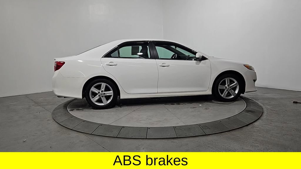 Used 2012 Toyota Camry SE image 6