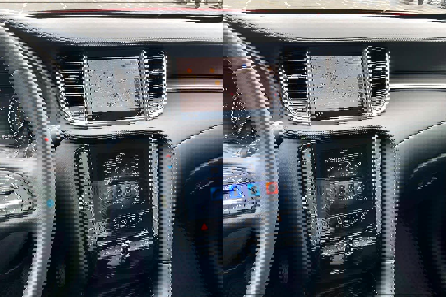 Used 2023 INFINITI QX55 Essential image 7