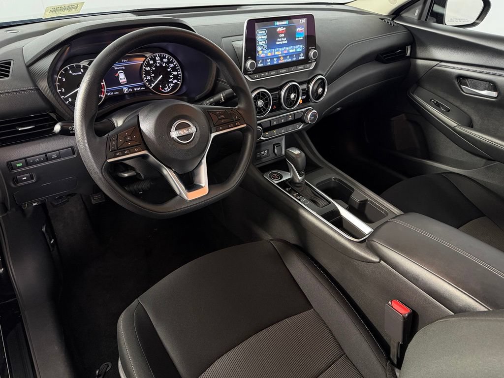Used 2025 Nissan Sentra SV FWD image 13