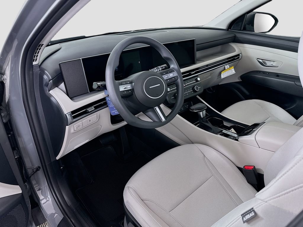 New 2026 Hyundai Tucson SE image 9