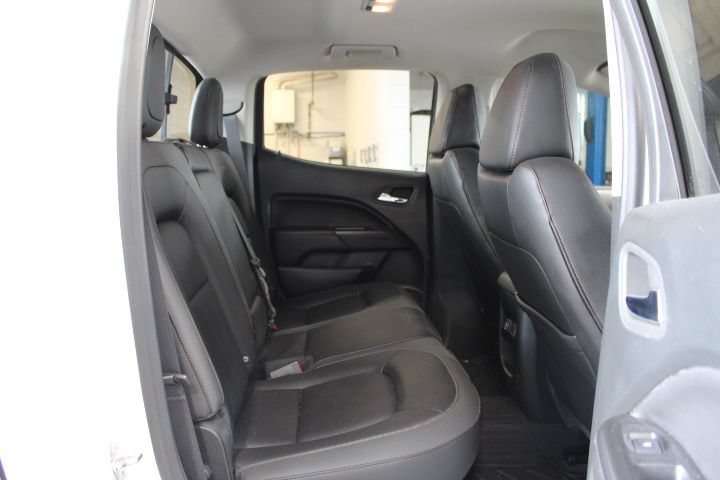 Used 2022 GMC Canyon AT4 w/ Trailering Package AWD/4WD image 17