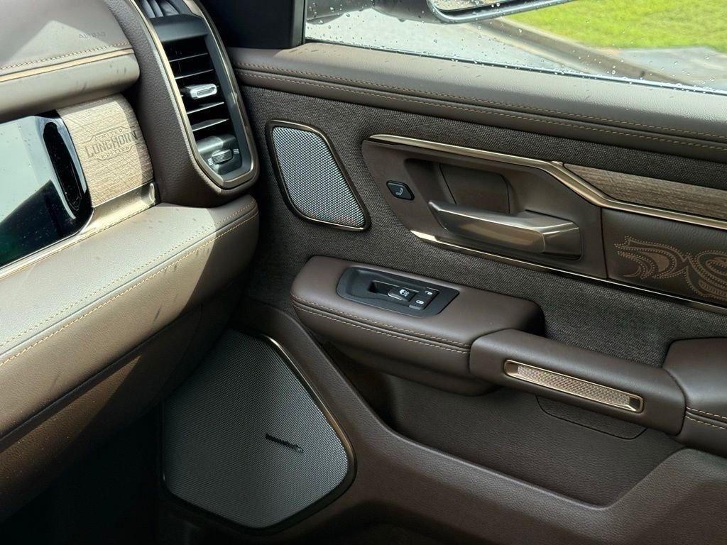 Used 2026 RAM 1500 Limited AWD/4WD image 38