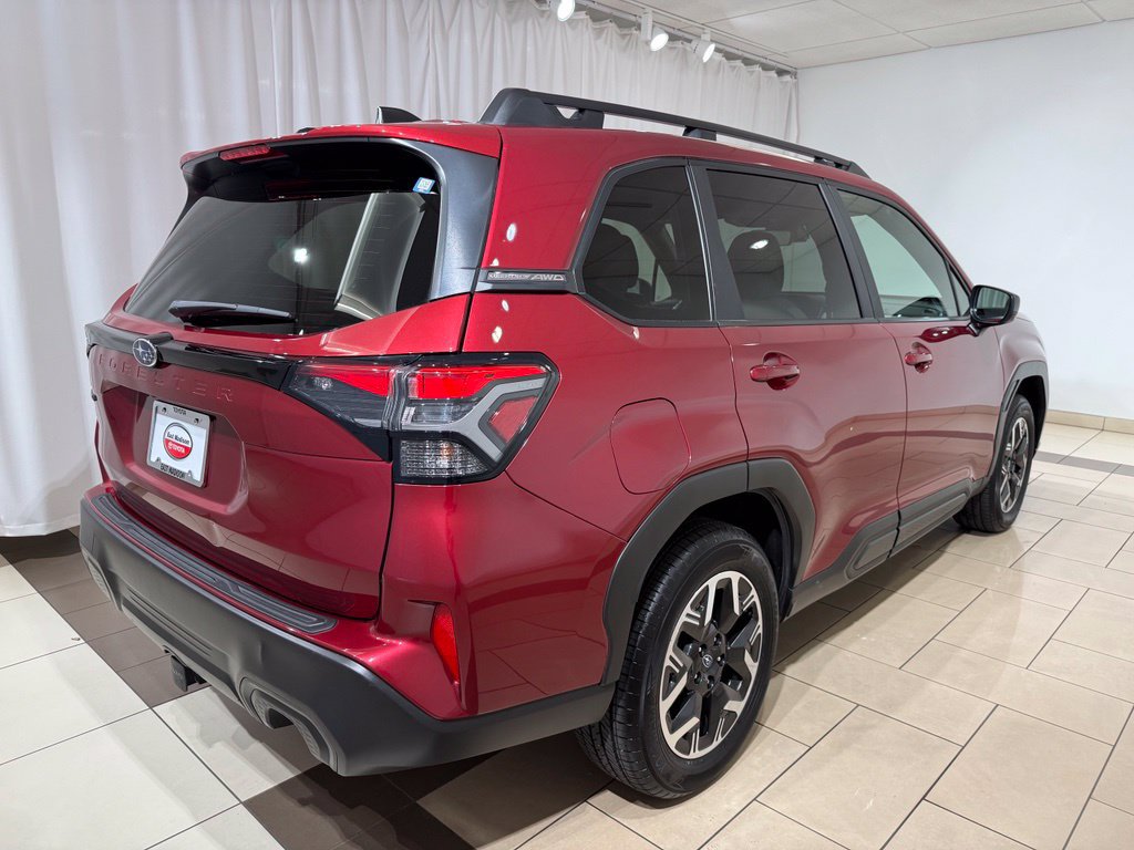 Used 2025 Subaru Forester Premium w/ Convenience Package #1 AWD/4WD image 5