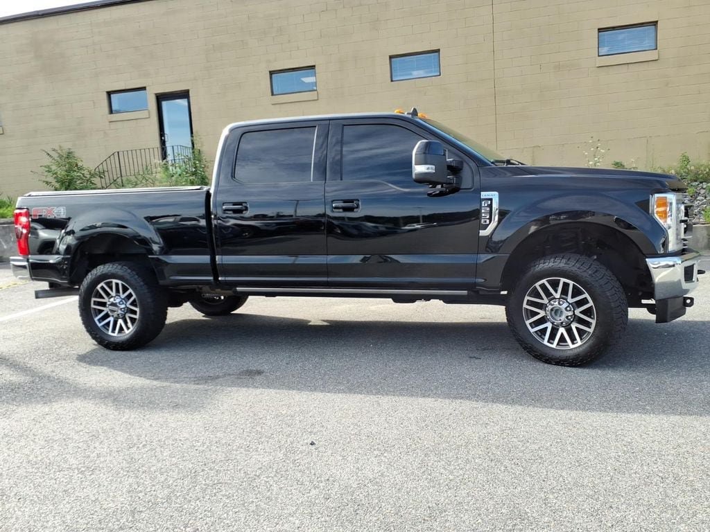 Used 2019 Ford F250 Lariat w/ Lariat Ultimate Package AWD/4WD image 5