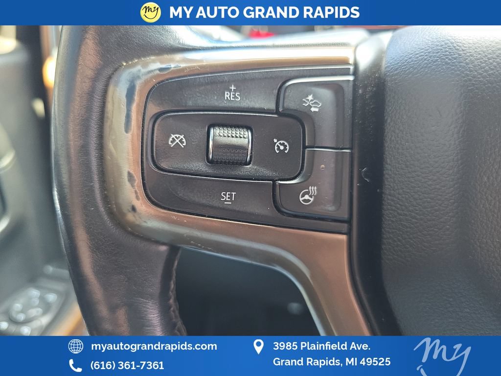 Used 2019 Chevrolet Silverado 1500 High Country w/ Technology Package AWD/4WD image 14