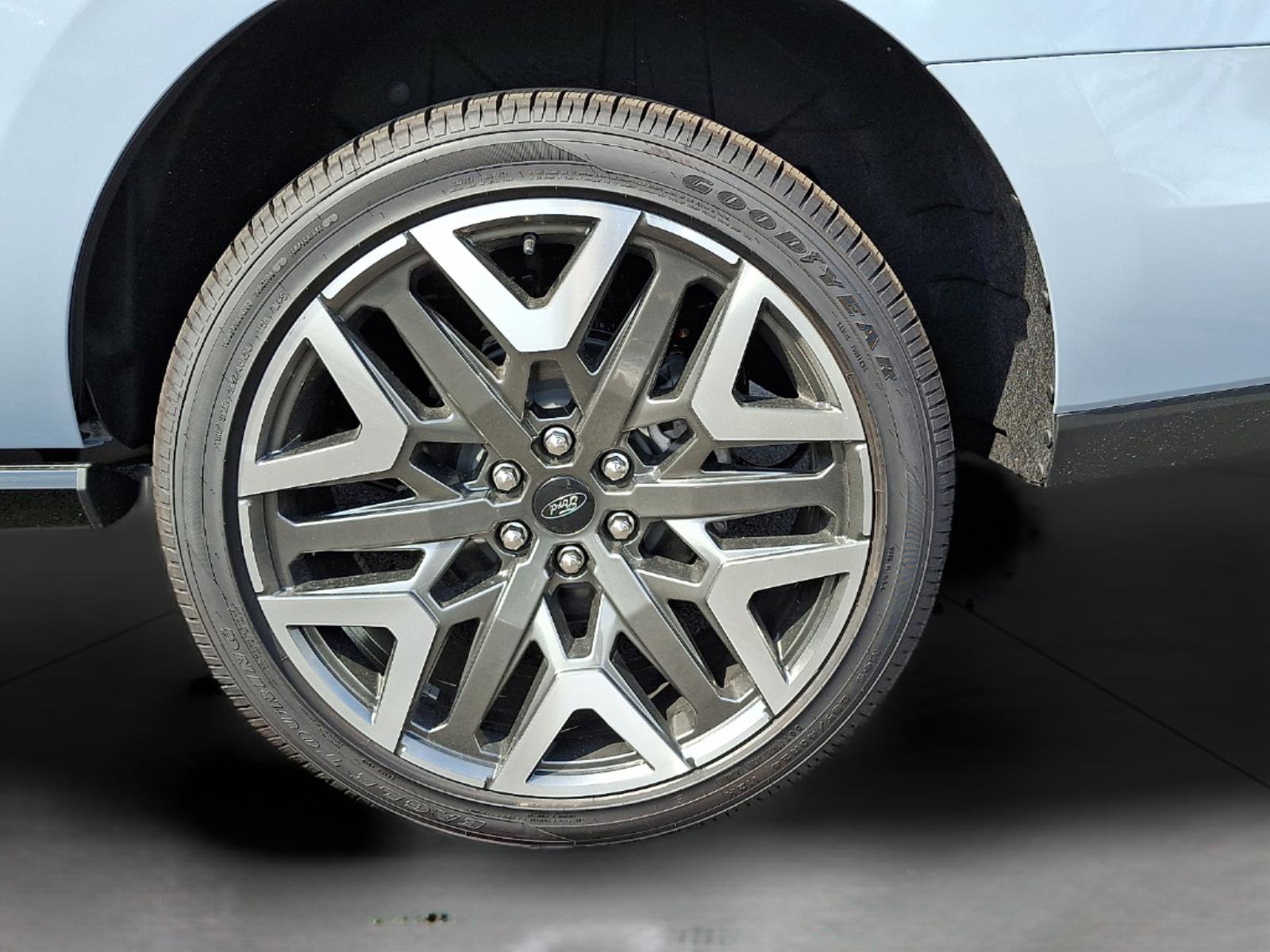 New 2025 Ford Expedition Platinum w/ Platinum Ultimate Package AWD/4WD image 8