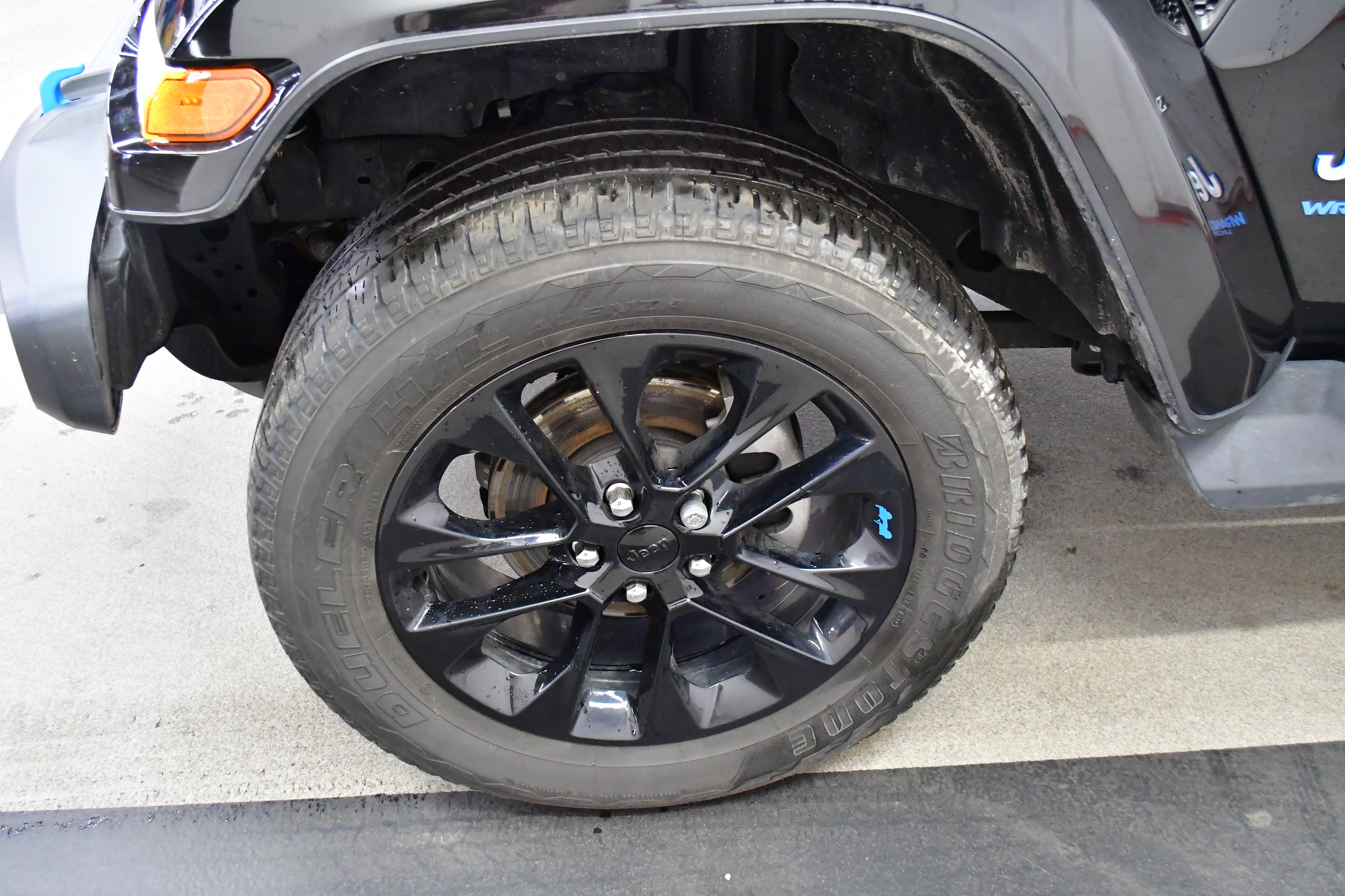 Used 2022 Jeep Wrangler Unlimited Sahara w/ Cold Weather Group image 58